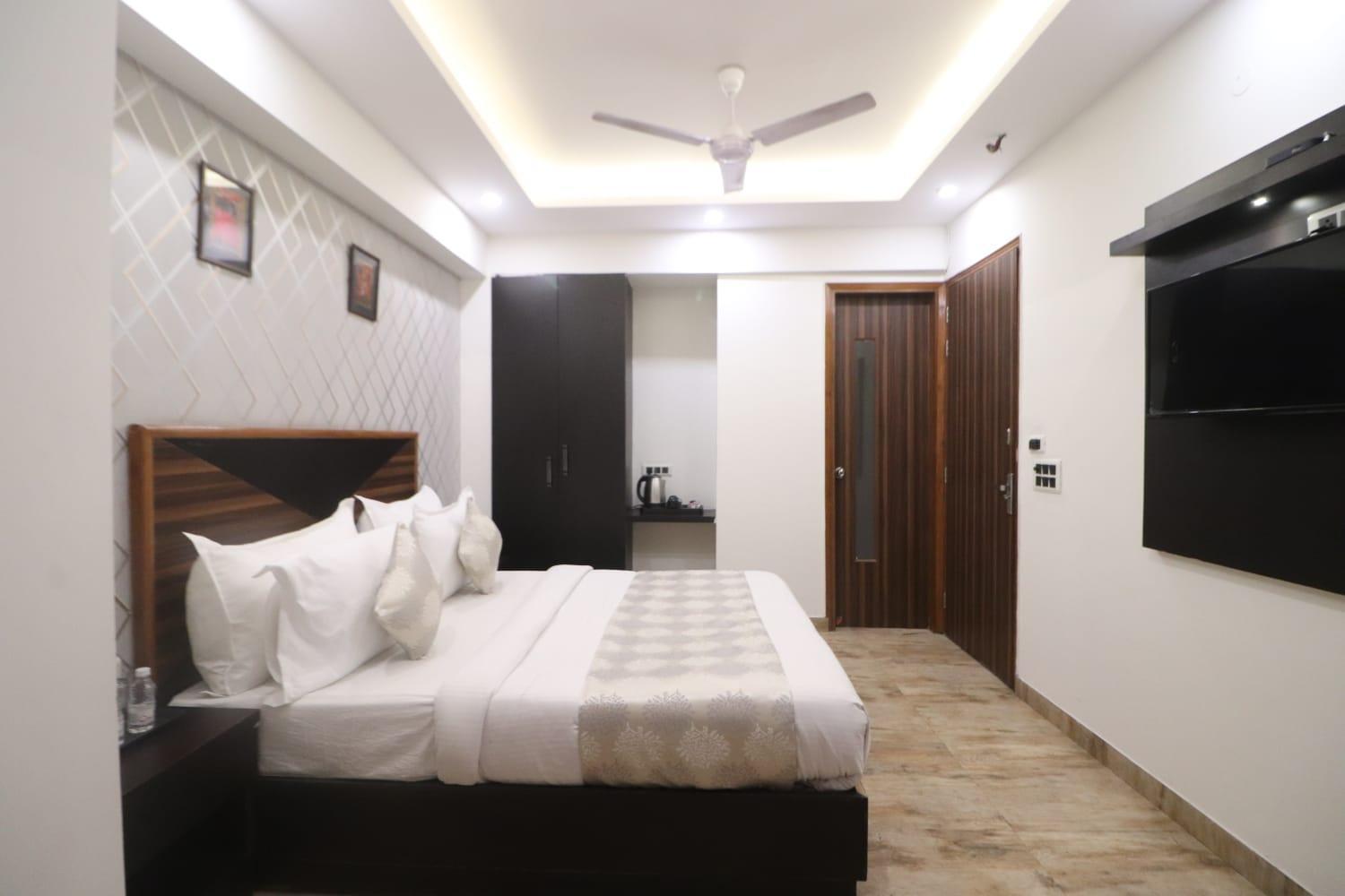 Hotel The Infinity Near Delhi Airport ニューデリー エクステリア 写真